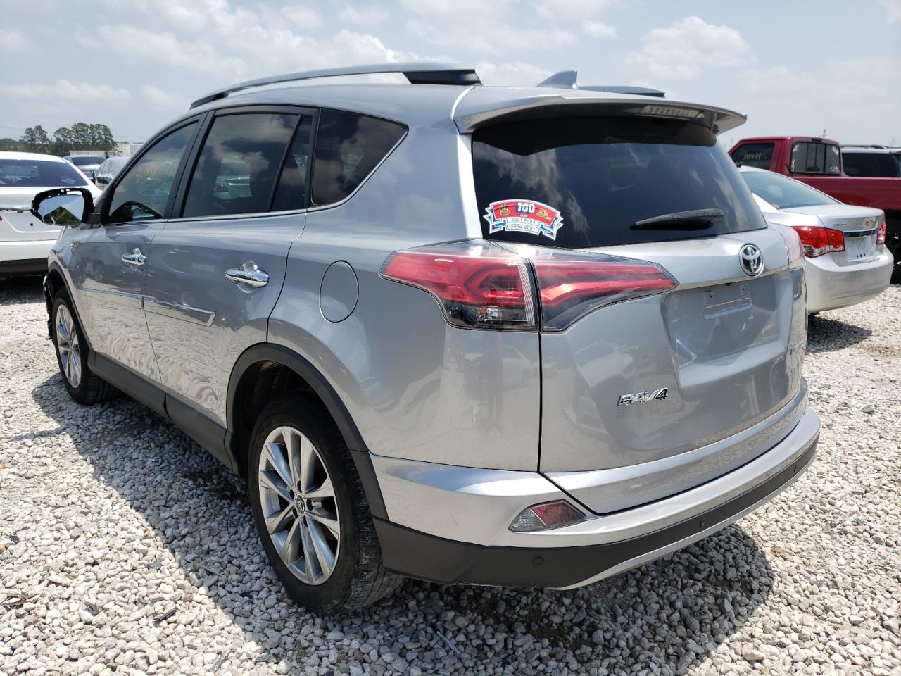 Photo 16 from auction – 2017 TOYOTA RAV4 LIMIT with VIN 2T3YFREV3HW336811