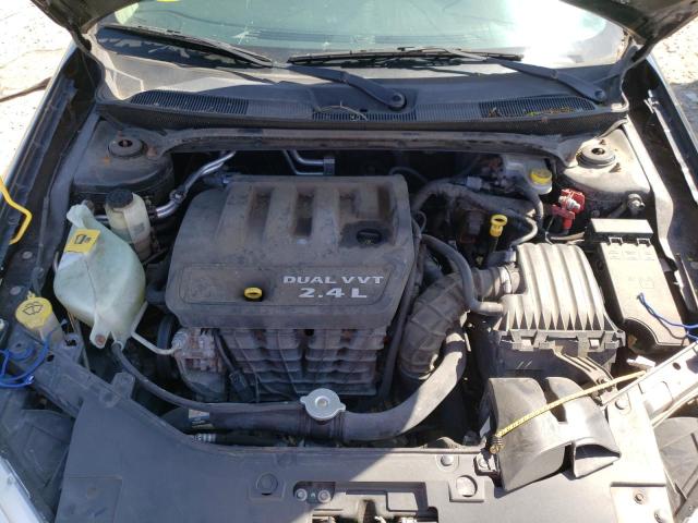 Photo 7 from auction – 2013 CHRYSLER 200 LX with VIN 1C3CCBAB5DN560495