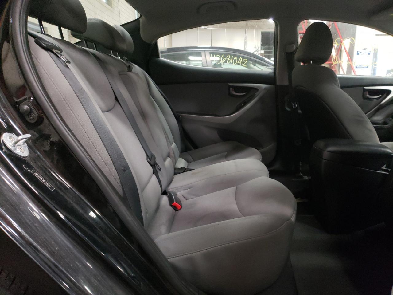 Photo 6 from auction – 2012 HYUNDAI ELANTRA GL with VIN 5NPDH4AE3CH108289