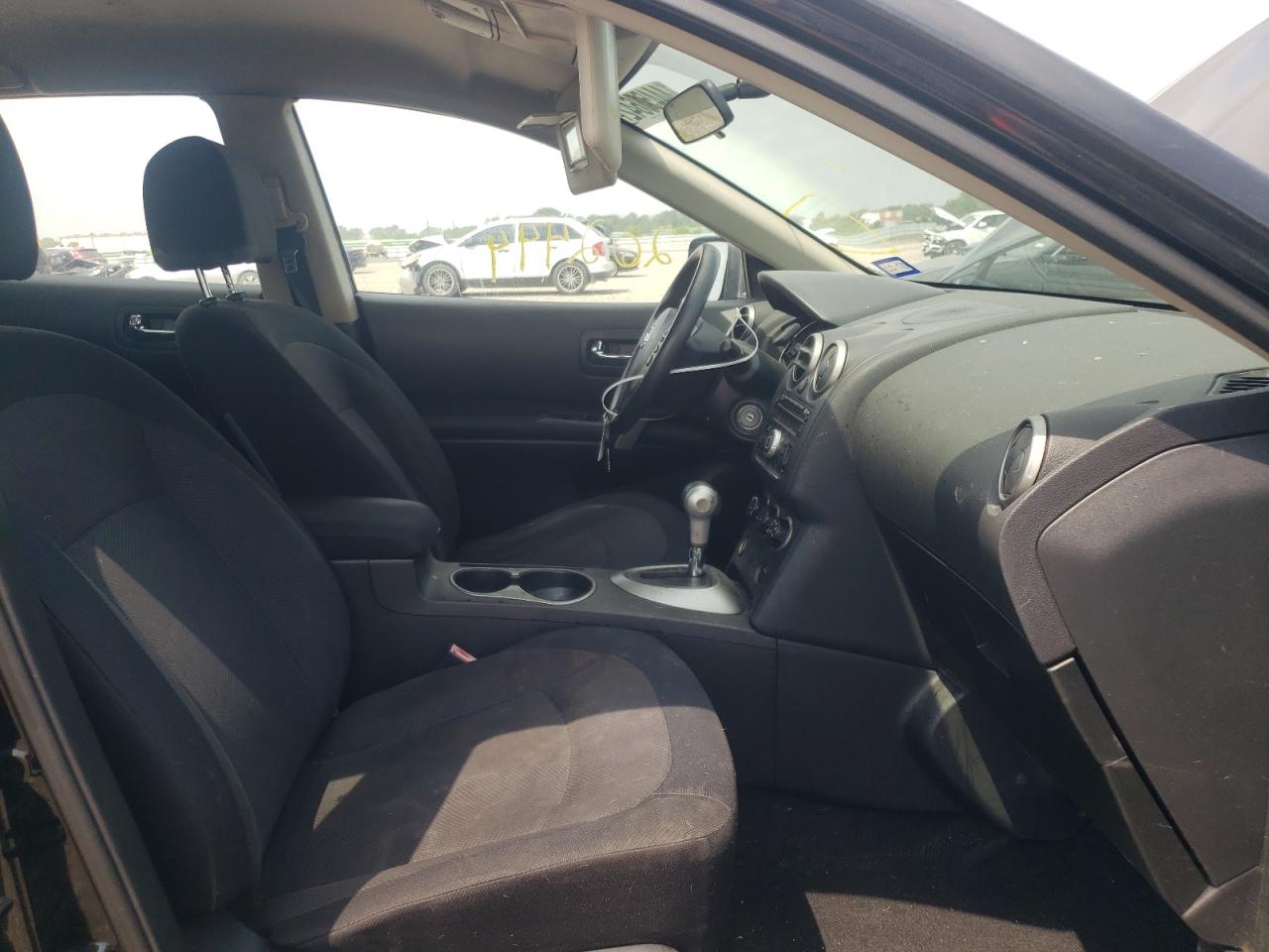 Photo 5 from auction – 2011 NISSAN ROGUE S with VIN JN8AS5MT7BW568461