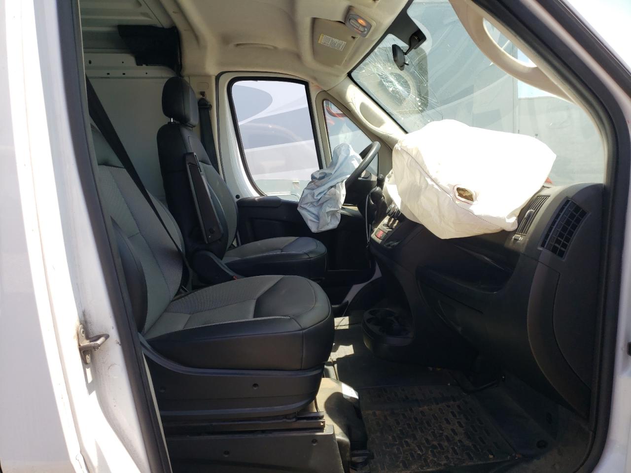 Photo 5 from auction – 2017 RAM PROMASTER with VIN 3C6TRVAG1HE546246