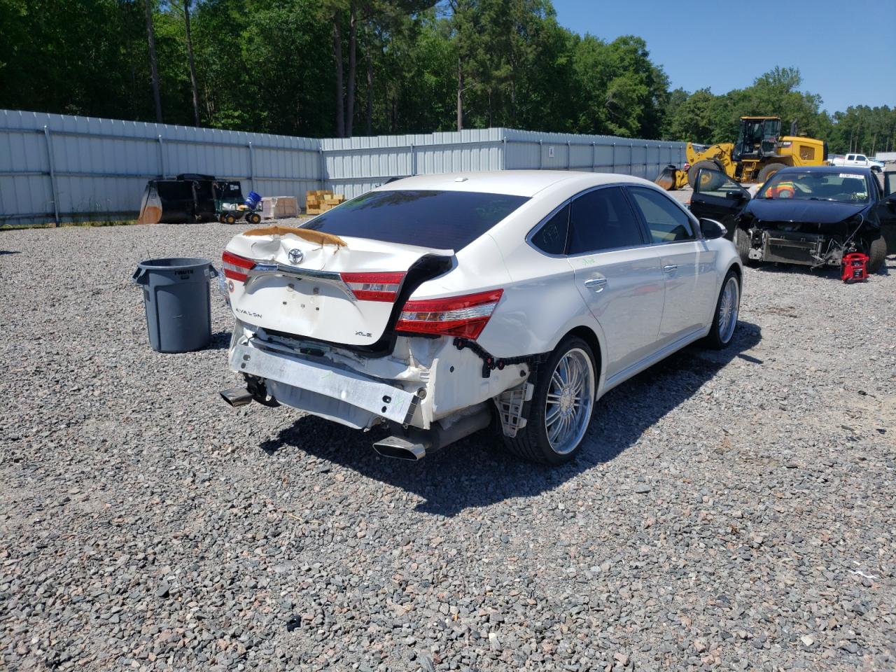 Photo 4 from auction – 2014 TOYOTA AVALON BAS with VIN 4T1BK1EB7EU104158