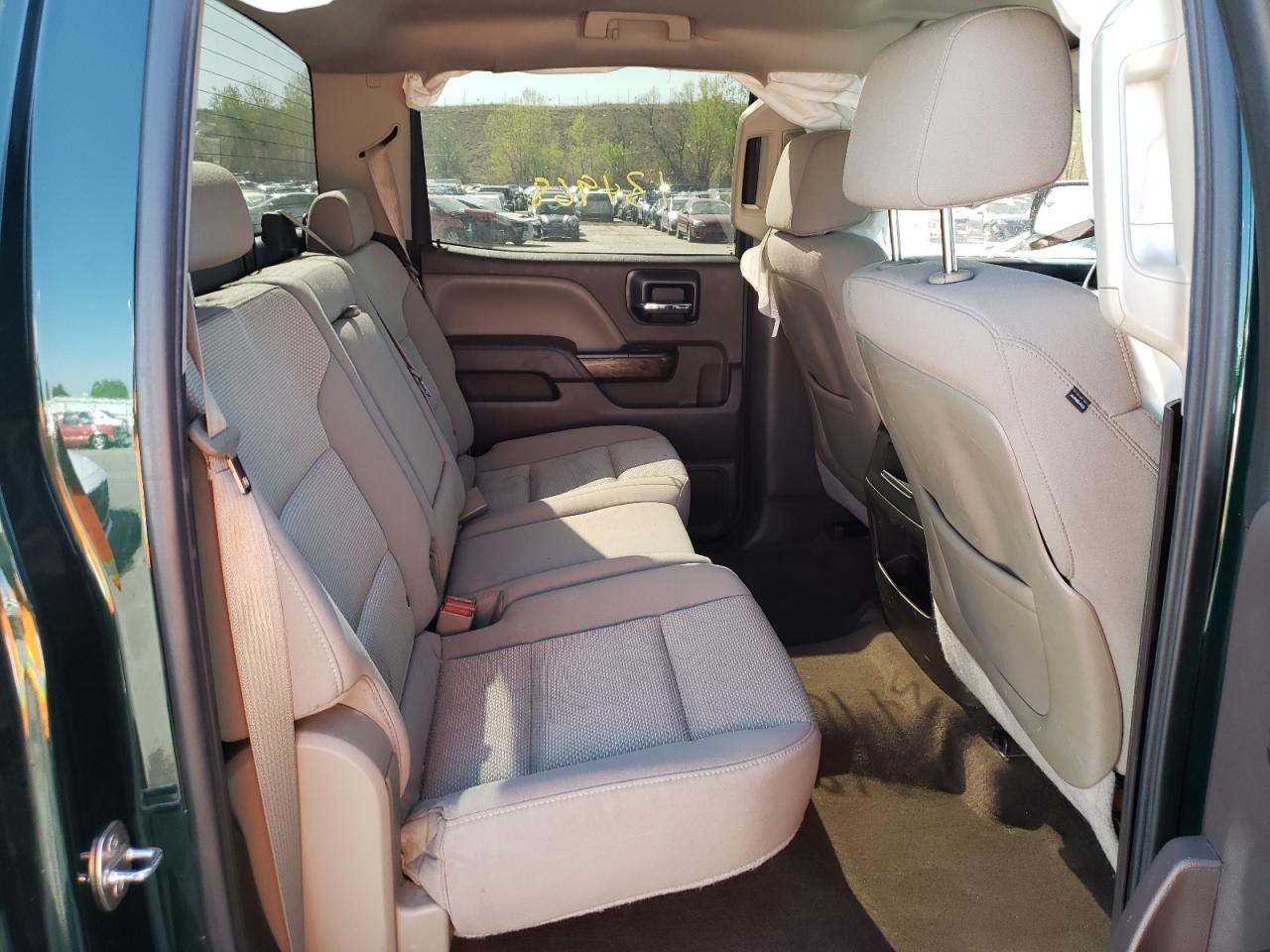 Photo 6 from auction – 2015 CHEVROLET SILVERADO with VIN 3GCUKREC7FG260239