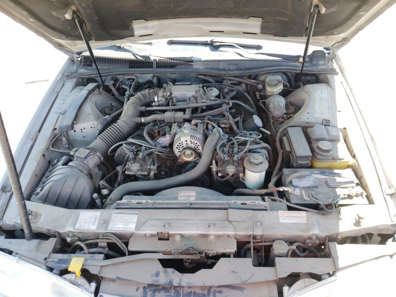 Photo 7 from auction – 1997 FORD THUNDERBIR with VIN 1FALP62W5VH117715