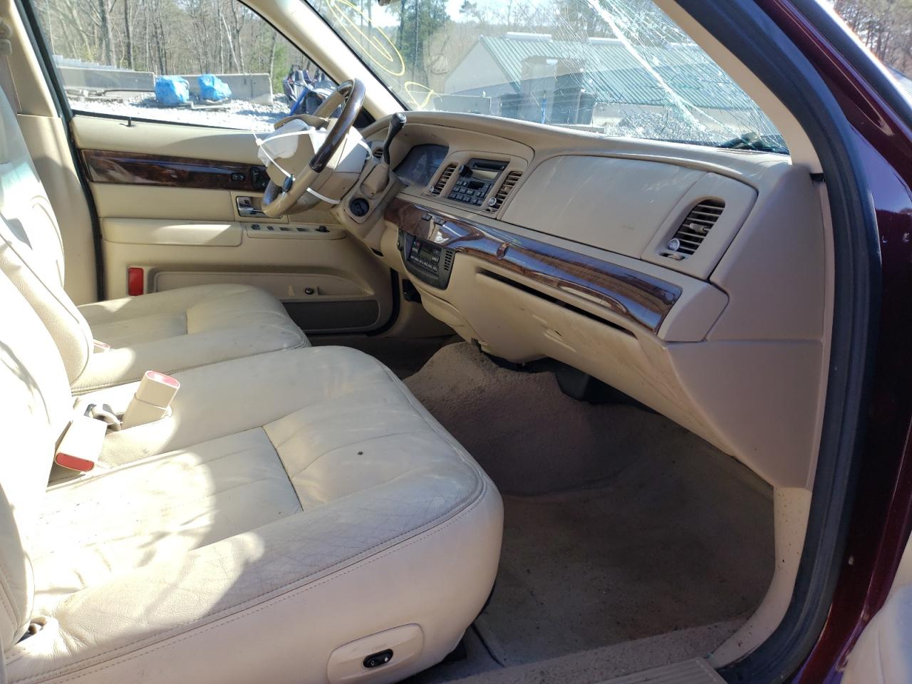 Photo 5 from auction – 2009 MERCURY GRAND MARQ with VIN 2MEHM75V09X604245