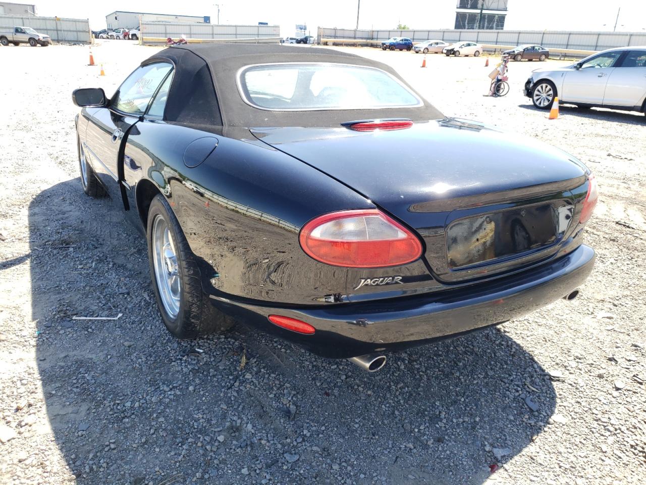 Photo 3 from auction – 1997 JAGUAR XK8 with VIN SAJGX2742VC014181