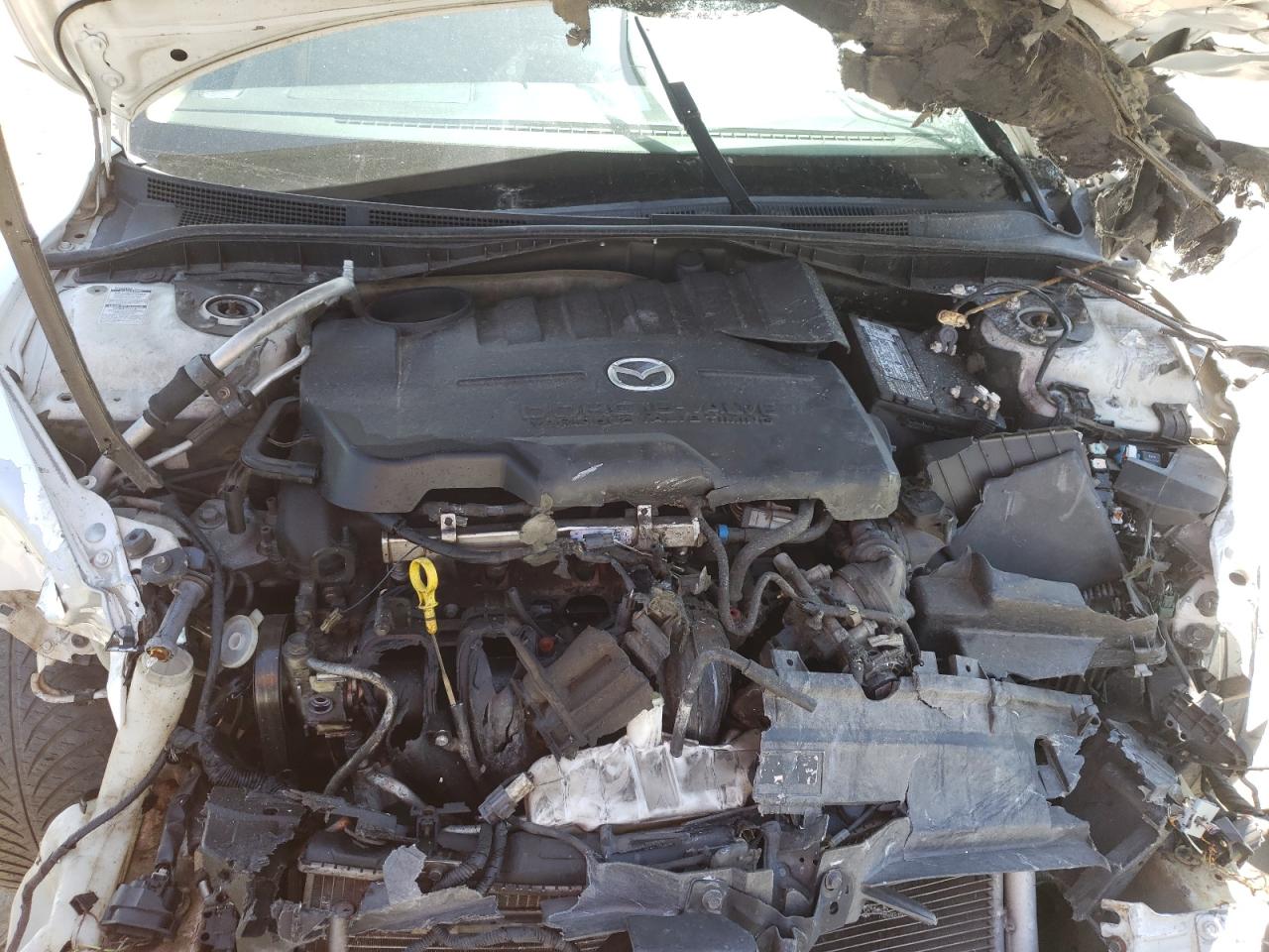 Photo 12 from auction – 2005 MAZDA 6 I with VIN 1YVFP80CX55M28130
