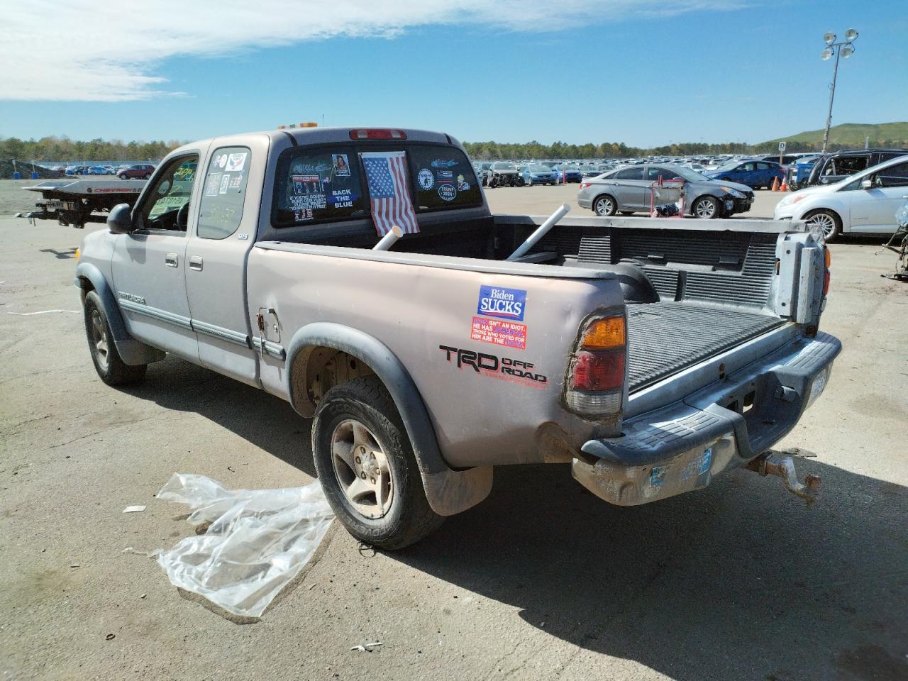 Photo 3 from auction – 2002 TOYOTA TUNDRA ACC with VIN 5TBBT44122S298098
