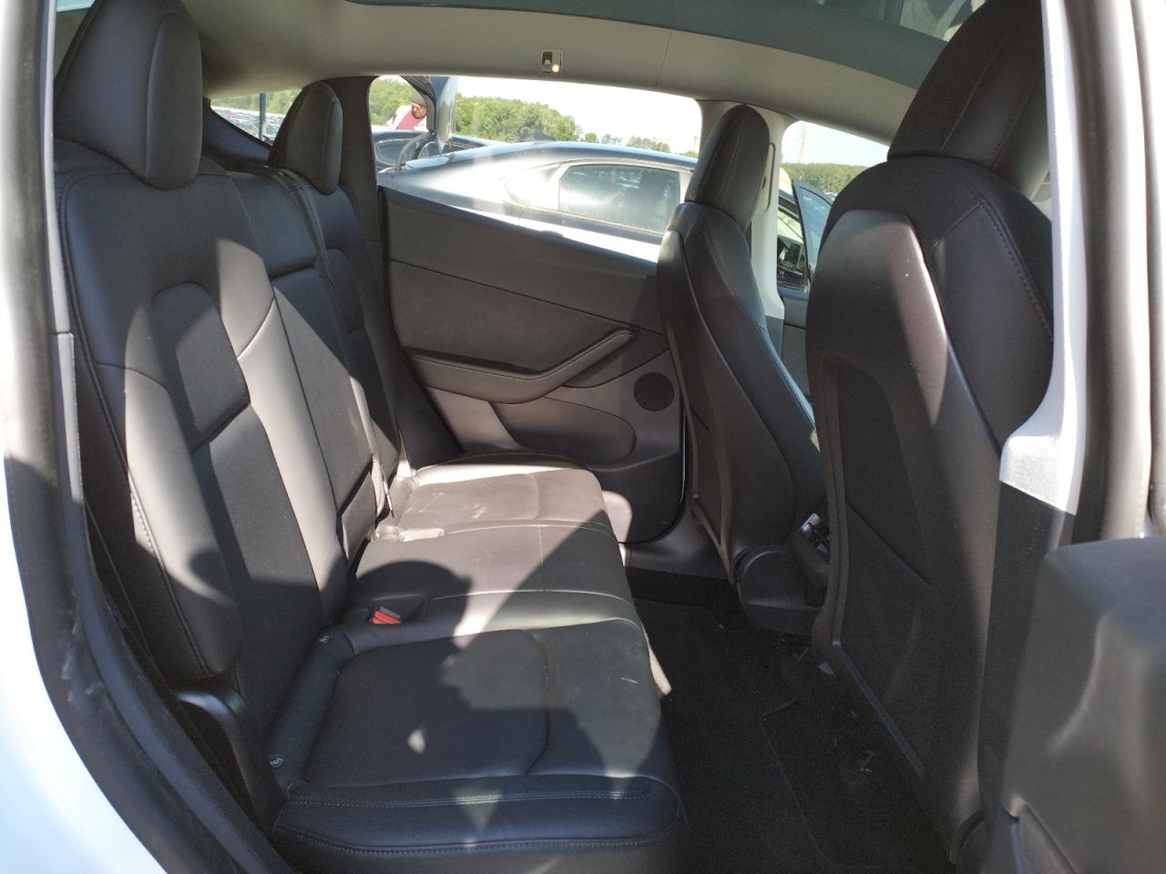 Zdjęcie 6 z aukcji – 2020 TESLA MODEL Y z VIN 5YJYGDEE1LF008351