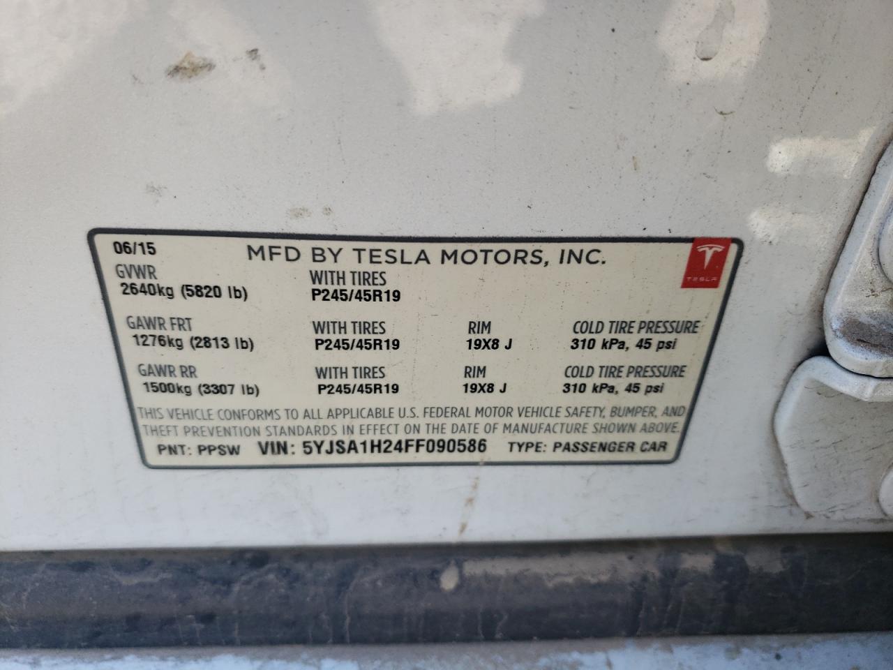 Photo 10 from auction – 2015 TESLA MODEL S 85 with VIN 5YJSA1H24FF090586