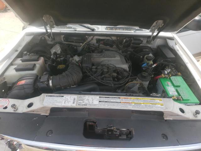 Photo 7 from auction – 2000 MERCURY MOUNTAINEE with VIN 4M2ZU66PXYUJ35889