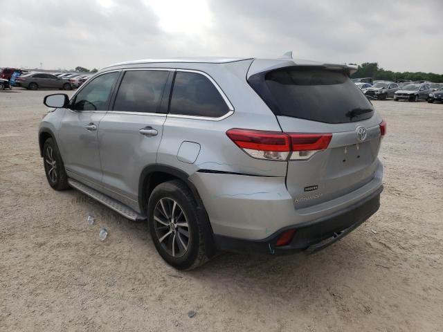 Photo 3 from auction – 2018 TOYOTA HIGHLANDER with VIN 5TDKZRFH6JS532139