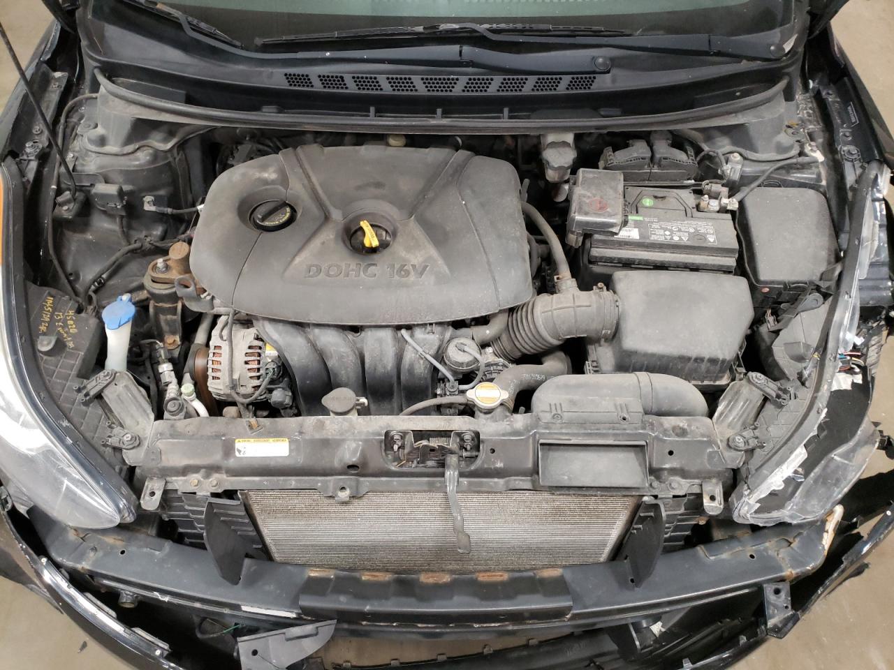 Photo 7 from auction – 2012 HYUNDAI ELANTRA GL with VIN 5NPDH4AE3CH108289