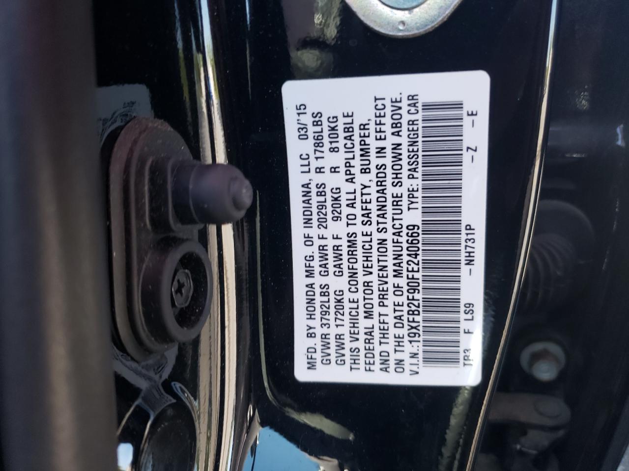 Photo 20 from auction – 2015 HONDA CIVIC EXL with VIN 19XFB2F90FE240669