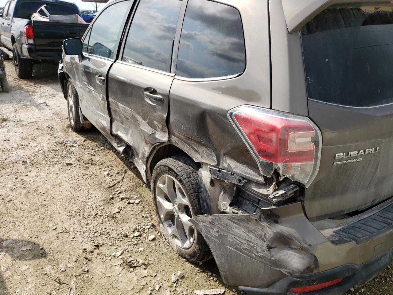 Photo 9 from auction – 2018 SUBARU FORESTER 2 with VIN JF2SJAWC8JH452859