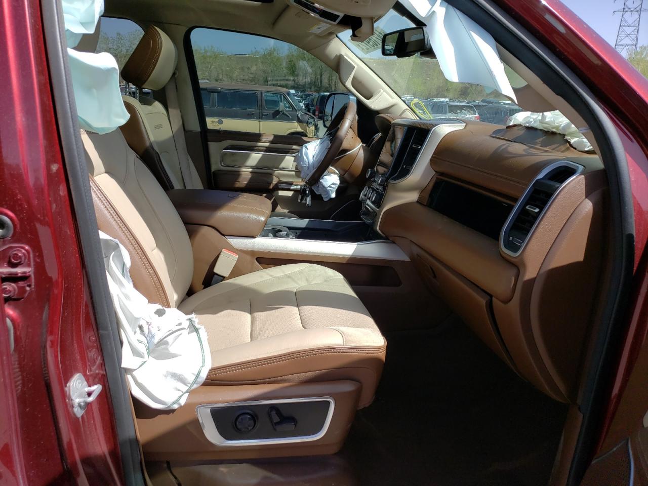 Photo 5 from auction – 2019 RAM 1500 LARAM with VIN 1C6SRFJT2KN521454
