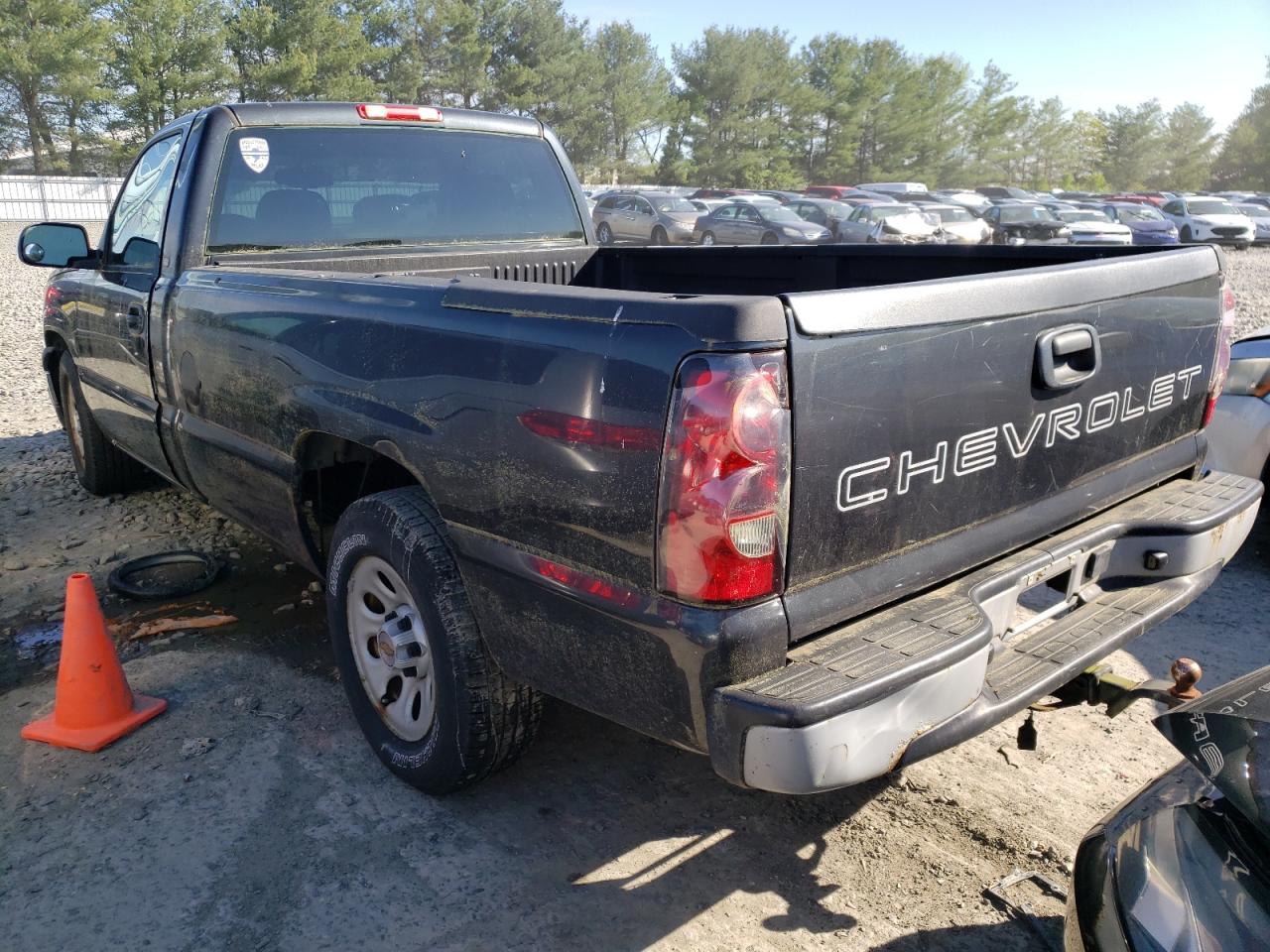 Photo 3 from auction – 2005 CHEVROLET SILVERADO with VIN 1GCEC14X55Z170190