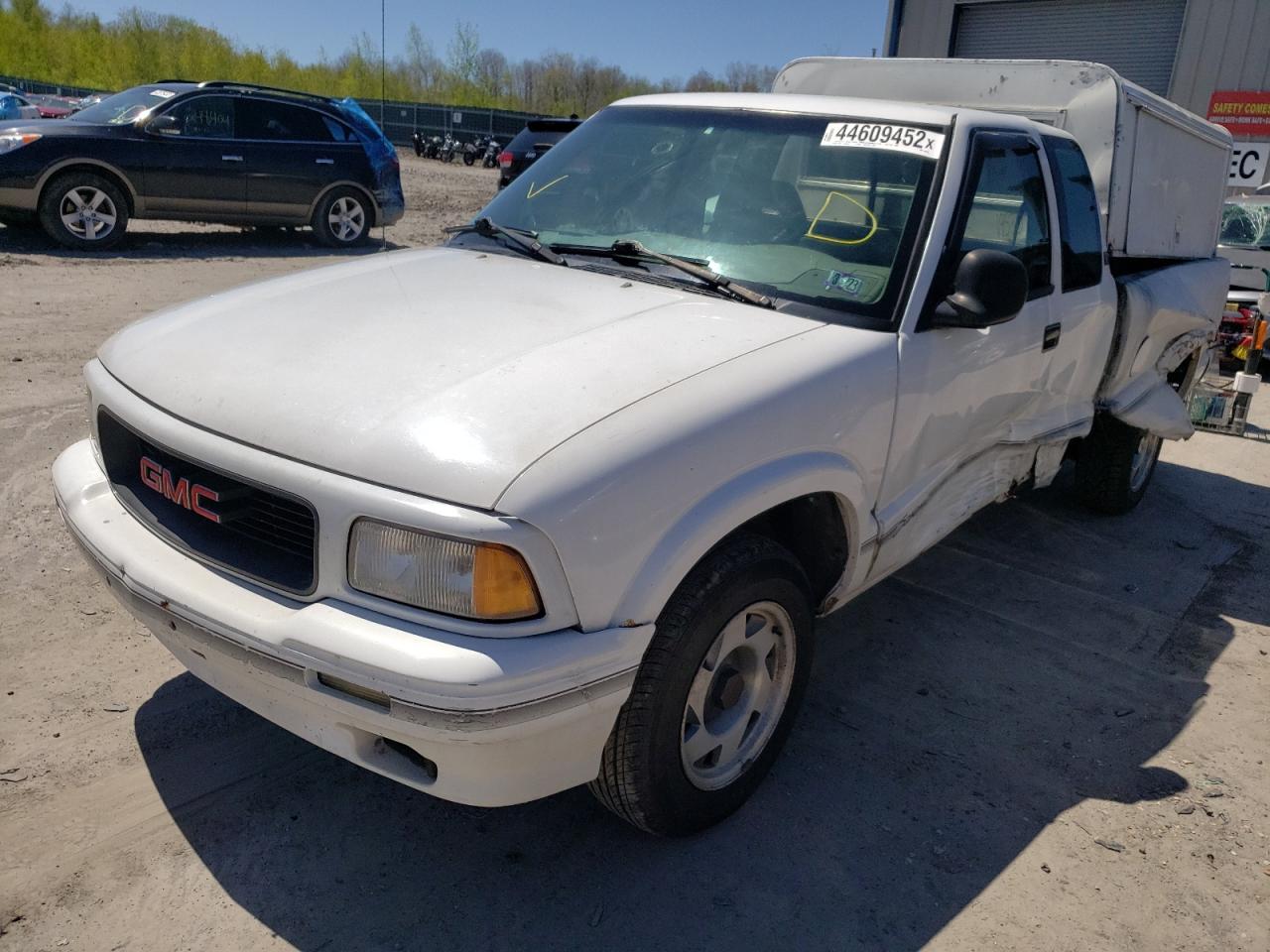 Photo 2 from auction – 1995 GMC SONOMA with VIN 1GTCS1943SK536192