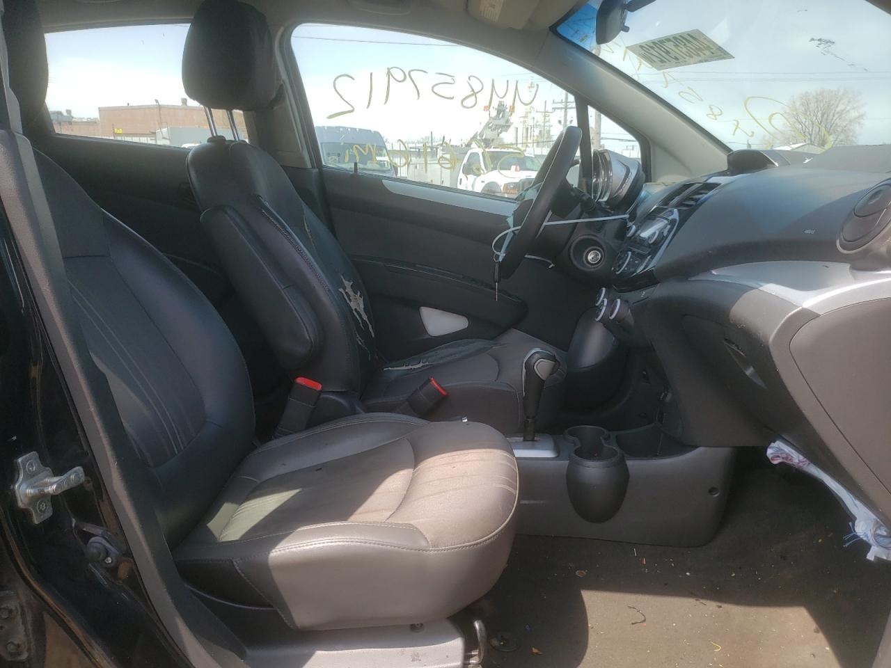 Photo 5 from auction – 2014 CHEVROLET SPARK LS with VIN KL8CB6S97EC524055