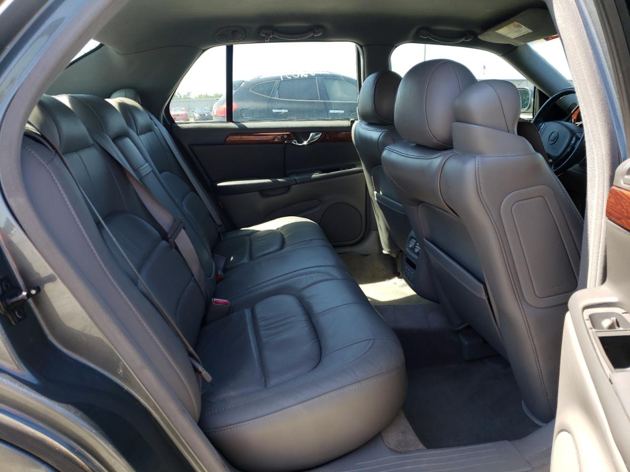 Photo 6 from auction – 2004 CADILLAC DEVILLE with VIN 1G6KD54Y94U108984