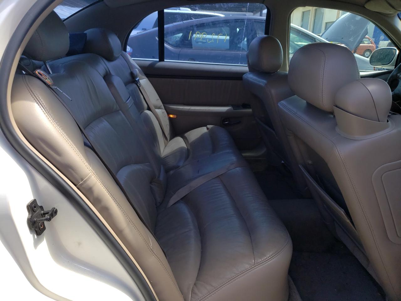 Photo 6 from auction – 2001 BUICK PARK AVENU with VIN 1G4CU541714229167