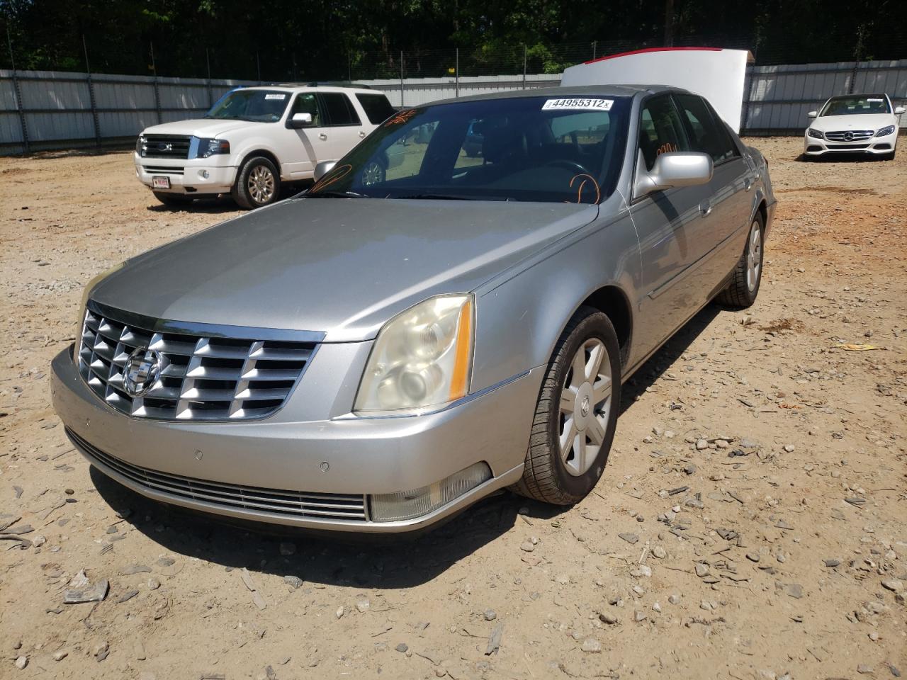 Photo 2 from auction – 2007 CADILLAC DTS with VIN 1G6KD57Y87U115716