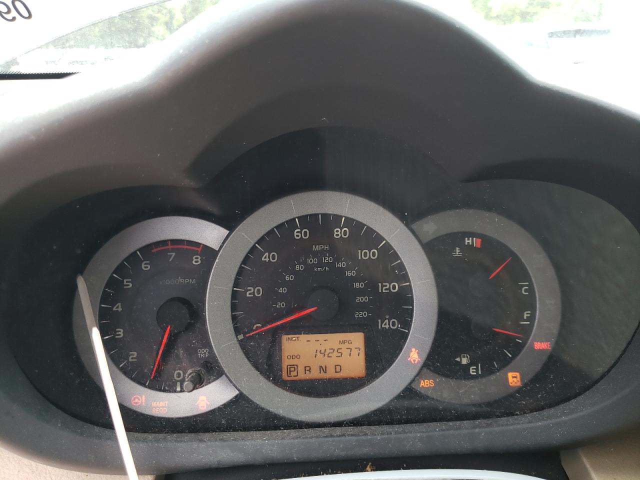 Photo 8 from auction – 2011 TOYOTA RAV4 LIMIT with VIN 2T3YF4DV4BW077080