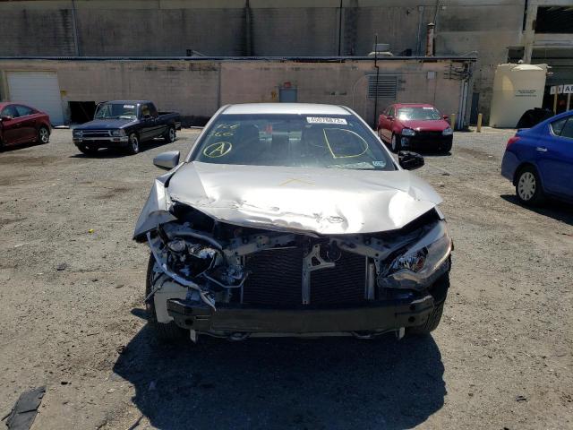 Photo 9 from auction – 2014 TOYOTA COROLLA L with VIN 2T1BURHE4EC044551