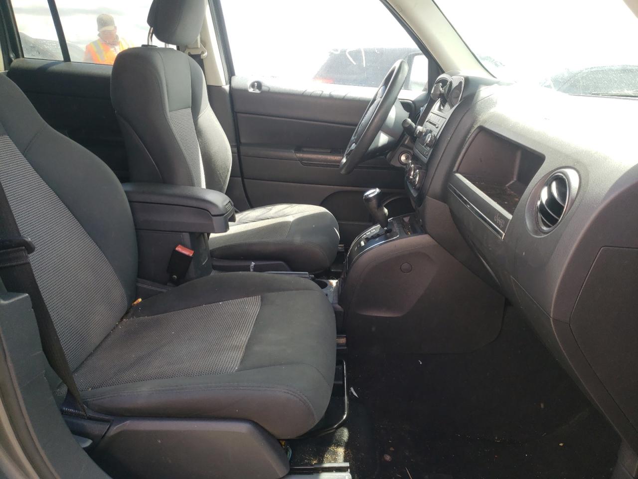 Photo 5 from auction – 2012 JEEP PATRIOT SP with VIN 1C4NJPBA0CD592840