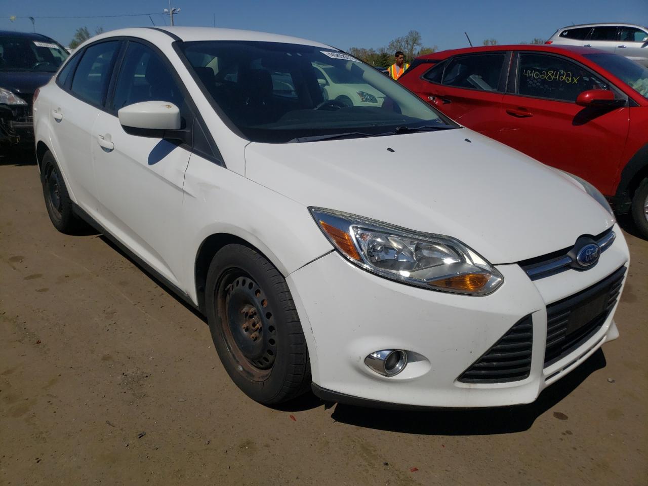 FORD FOCUS SE 2012 with VIN 1FAHP3F22CL213033 - Photo from auction