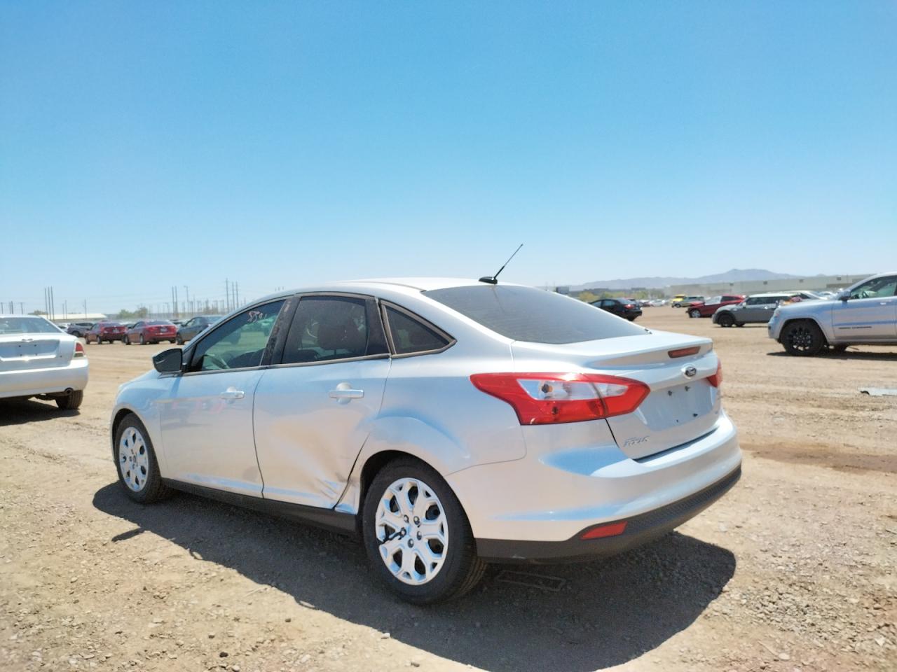 Photo 3 from auction – 2012 FORD FOCUS SE with VIN 1FAHP3F22CL458298