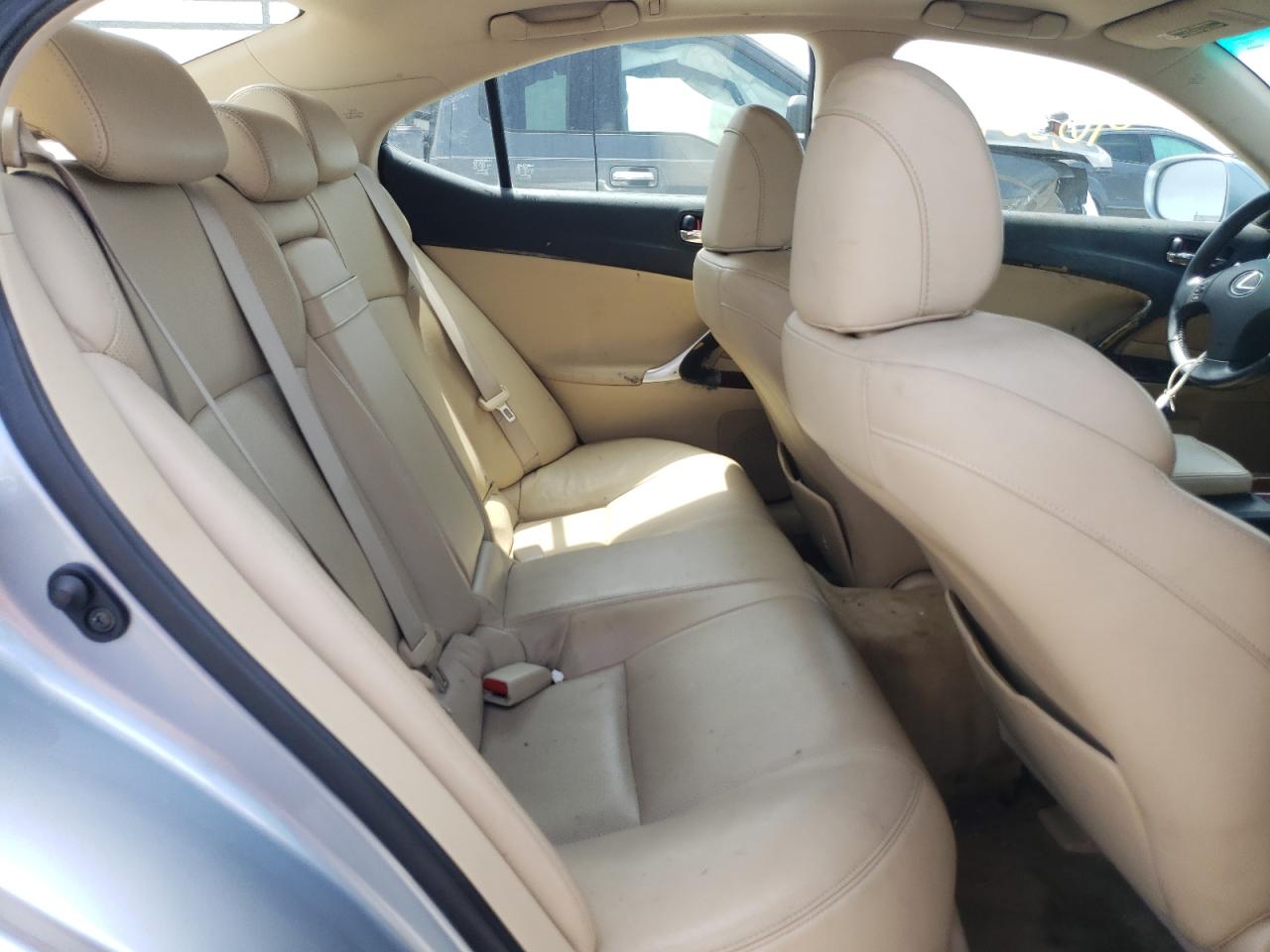 Photo 6 from auction – 2006 LEXUS IS 250 with VIN JTHBK262665024532