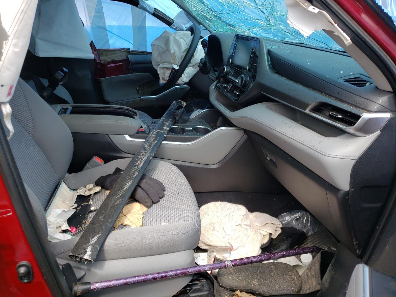 Photo 5 from auction – 2021 TOYOTA HIGHLANDER with VIN 5TDZZRAHXMS528721