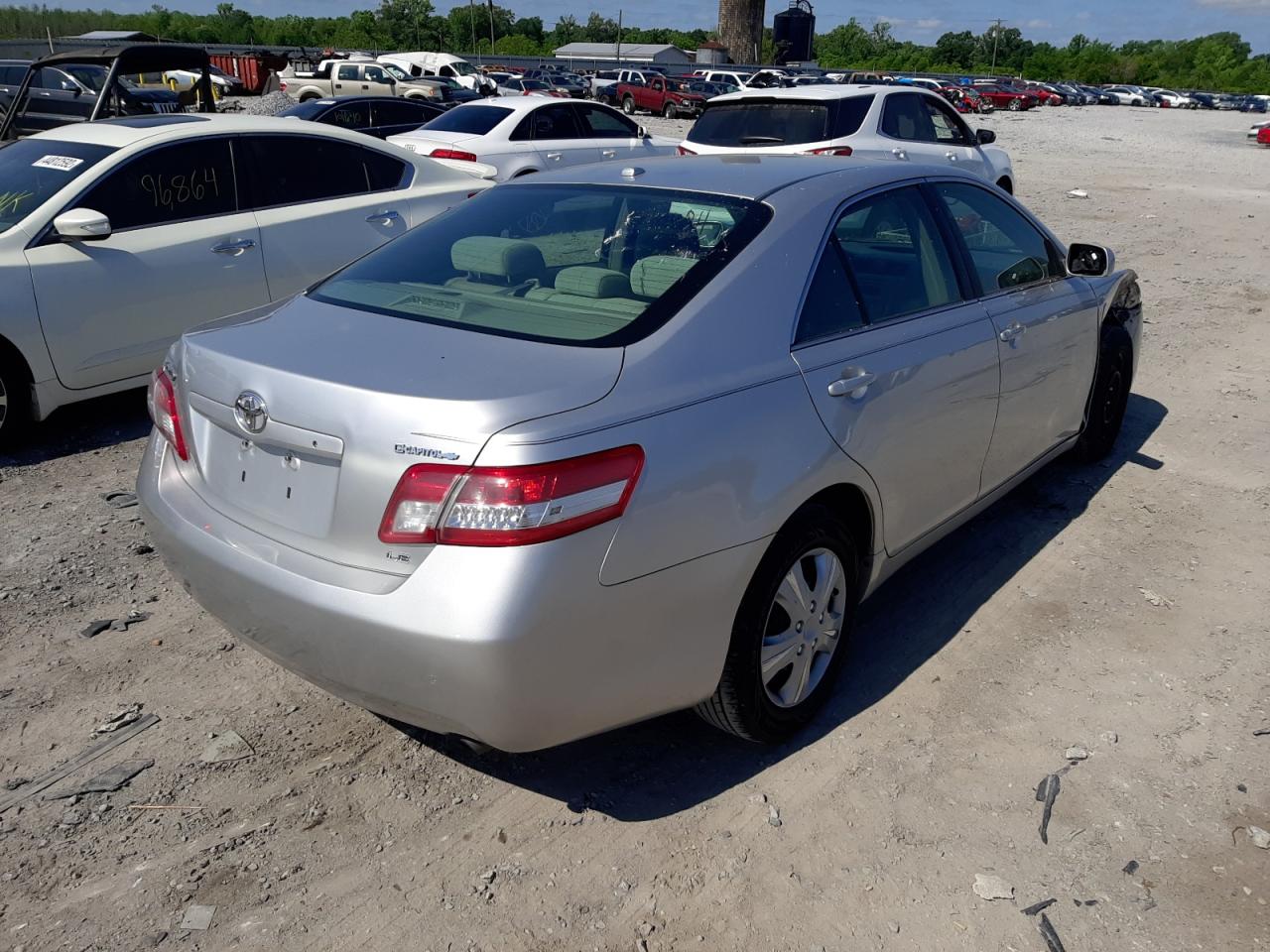 Photo 4 from auction – 2011 TOYOTA CAMRY BASE with VIN 4T1BF3EK5BU774867