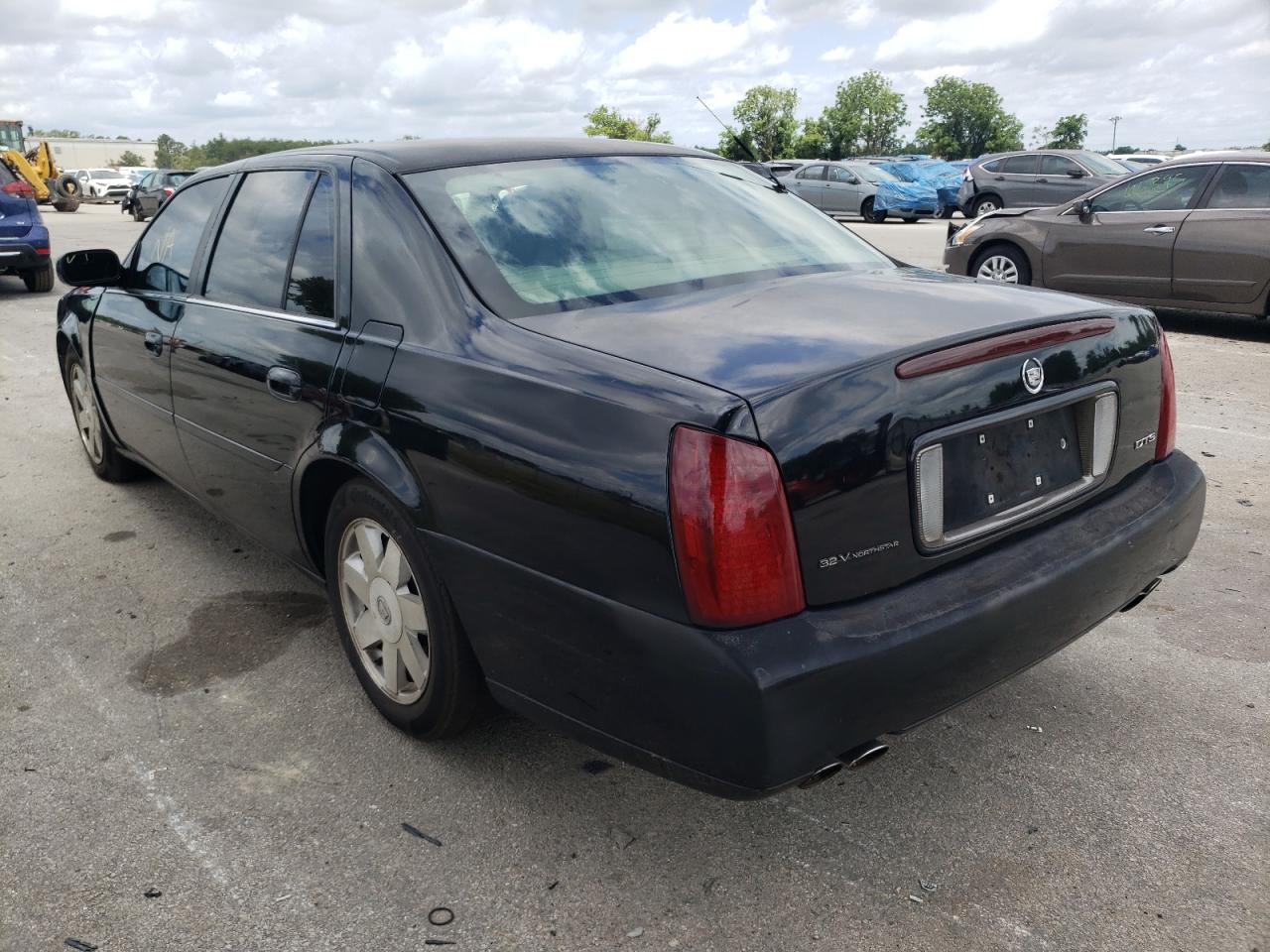 Photo 3 from auction – 2003 CADILLAC DEVILLE DT with VIN 1G6KF54973U145291
