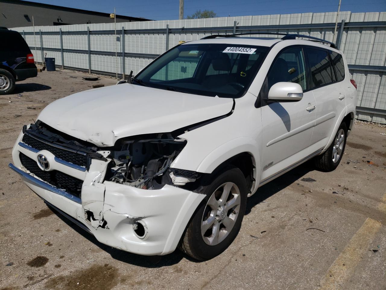 Photo 2 from auction – 2009 TOYOTA RAV4 LIMIT with VIN 2T3BK31VX9W005195