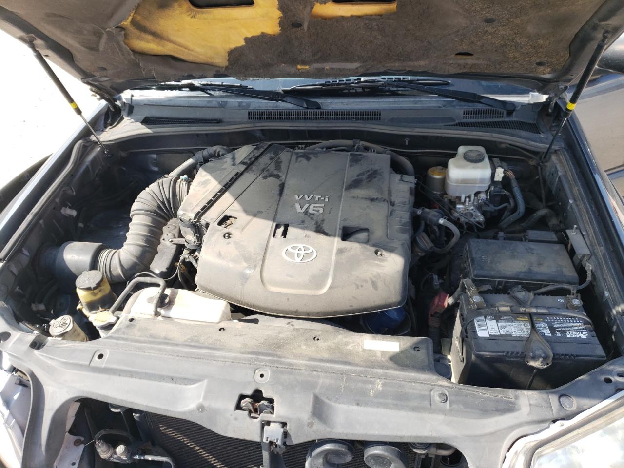 Photo 7 from auction – 2008 TOYOTA 4RUNNER SR with VIN JTEZU14R18K003527