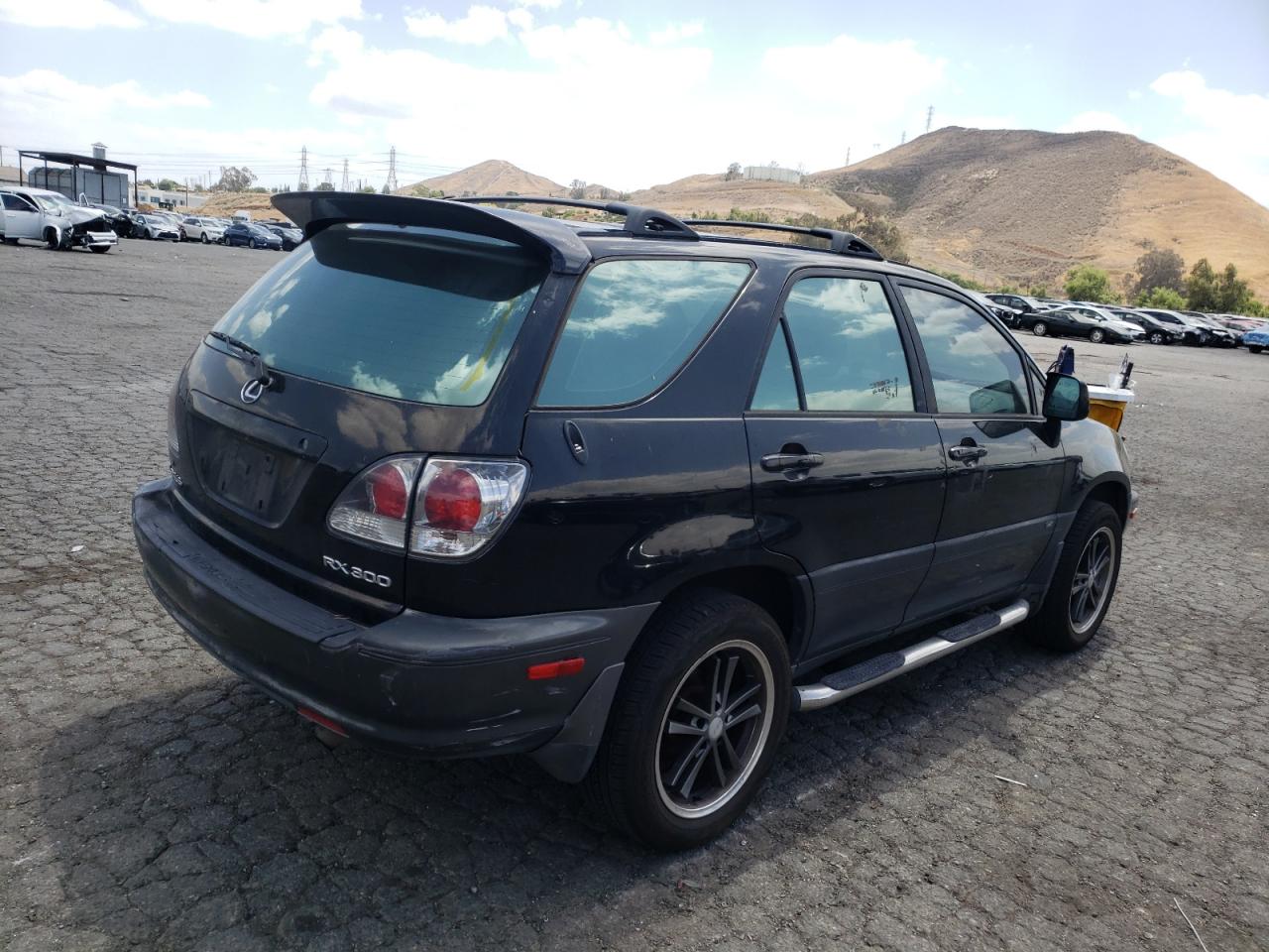 Zdjęcie 4 z aukcji – 2002 LEXUS RX 300 z VIN JTJHF10U220246705