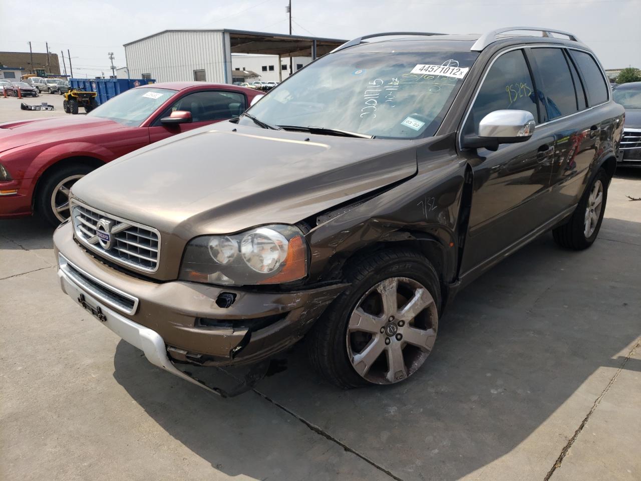 Photo 2 from auction – 2013 VOLVO XC90 3.2 with VIN YV4952CY5D1643799