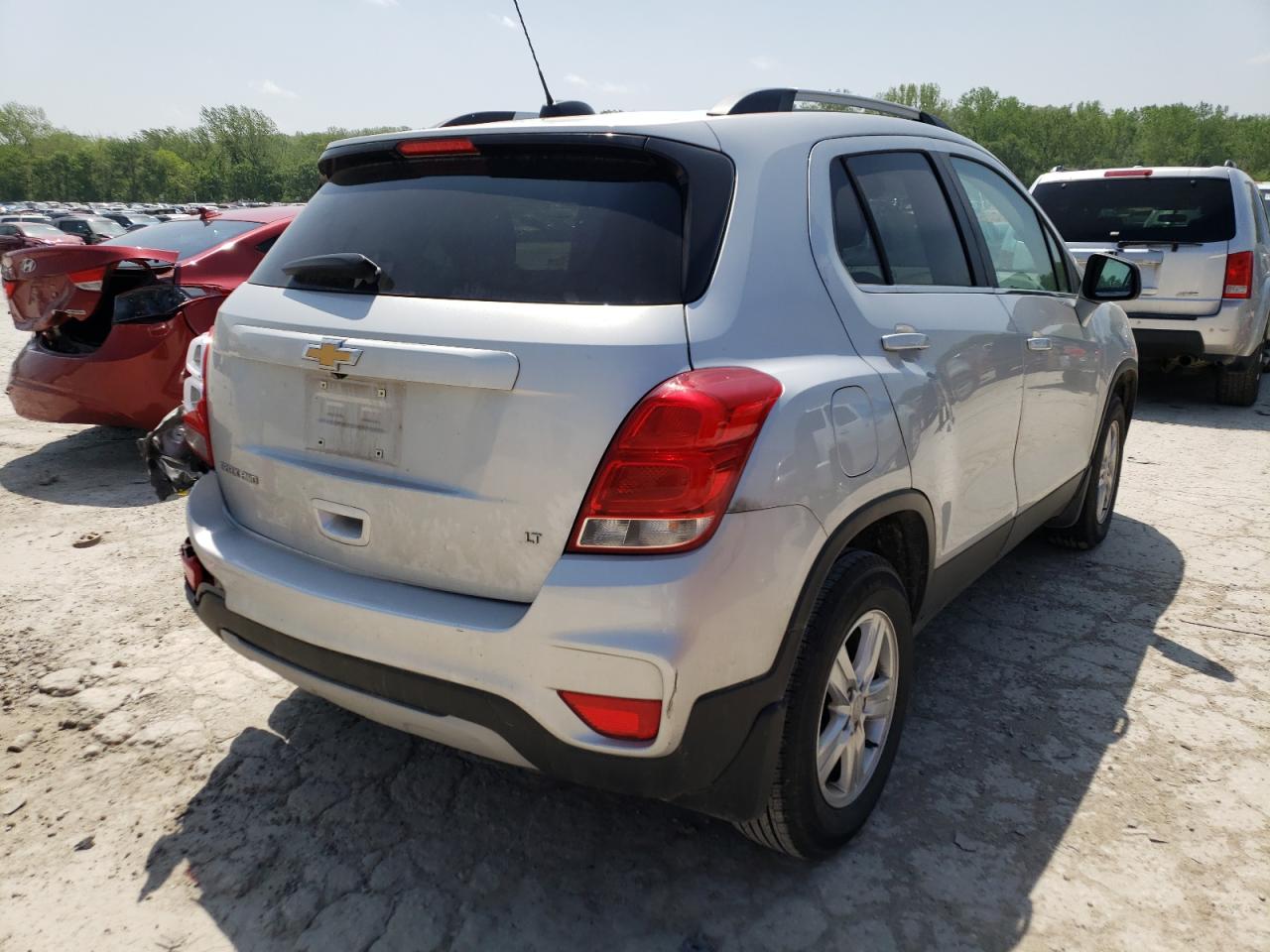 Photo 4 from auction – 2017 CHEVROLET TRAX 1LT with VIN 3GNCJPSB4HL290637