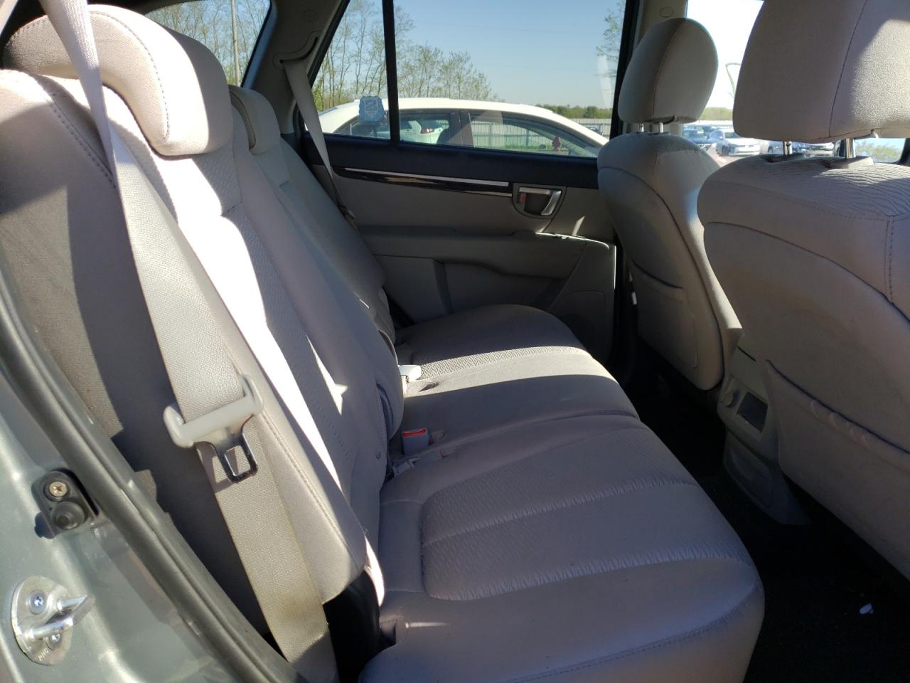 Photo 6 from auction – 2009 HYUNDAI SANTA FE G with VIN 5NMSG13D59H310912