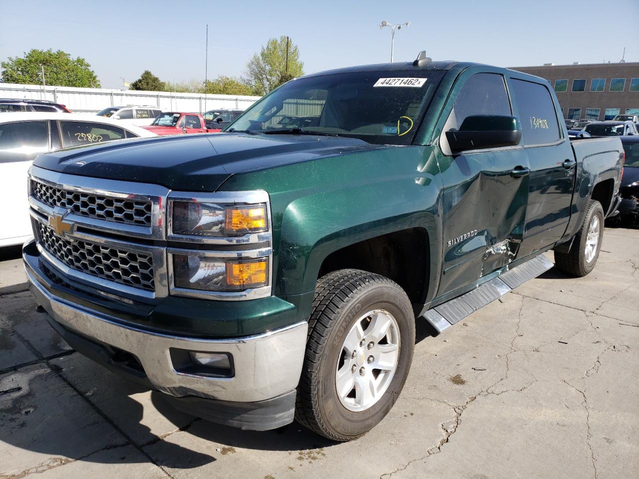 Photo 2 from auction – 2015 CHEVROLET SILVERADO with VIN 3GCUKREC7FG260239