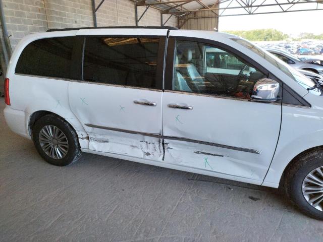 Photo 9 from auction – 2014 CHRYSLER TOWN & COU with VIN 2C4RC1CG3ER420362