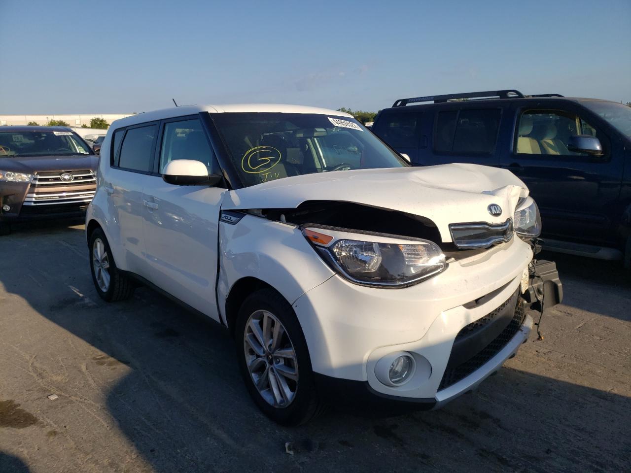 KIA SOUL + 2018 with VIN KNDJP3A56J7513533 - Photo from auction
