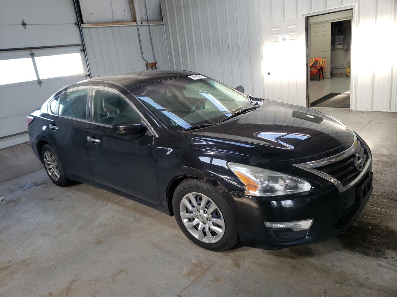 NISSAN ALTIMA 2.5 2015 with VIN 1N4AL3AP5FN323082 - Photo from auction