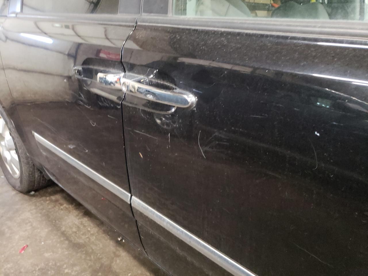 Photo 9 from auction – 2008 HYUNDAI ENTOURAGE with VIN KNDMC233986050625