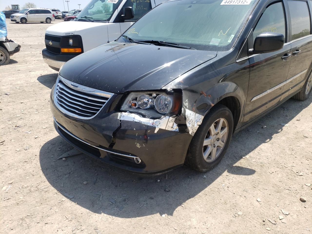 Photo 9 from auction – 2011 CHRYSLER TOWN & COU with VIN 2A4RR5DG9BR703018