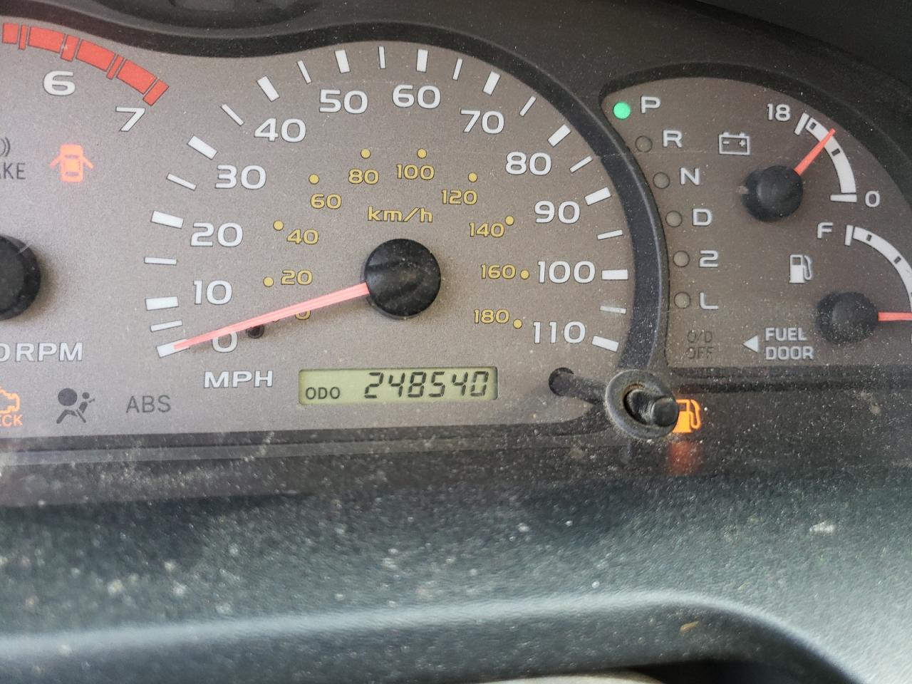 Photo 8 from auction – 2003 TOYOTA SEQUOIA LI with VIN 5TDBT48A33S203647