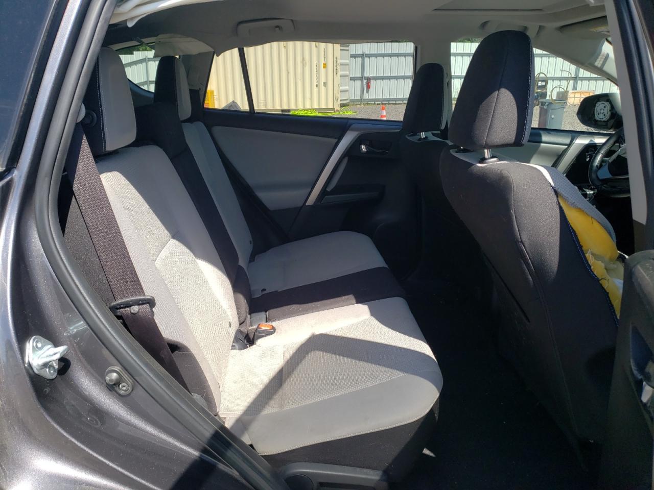 Photo 6 from auction – 2018 TOYOTA RAV4 ADVEN with VIN JTMWFREV4JJ201851