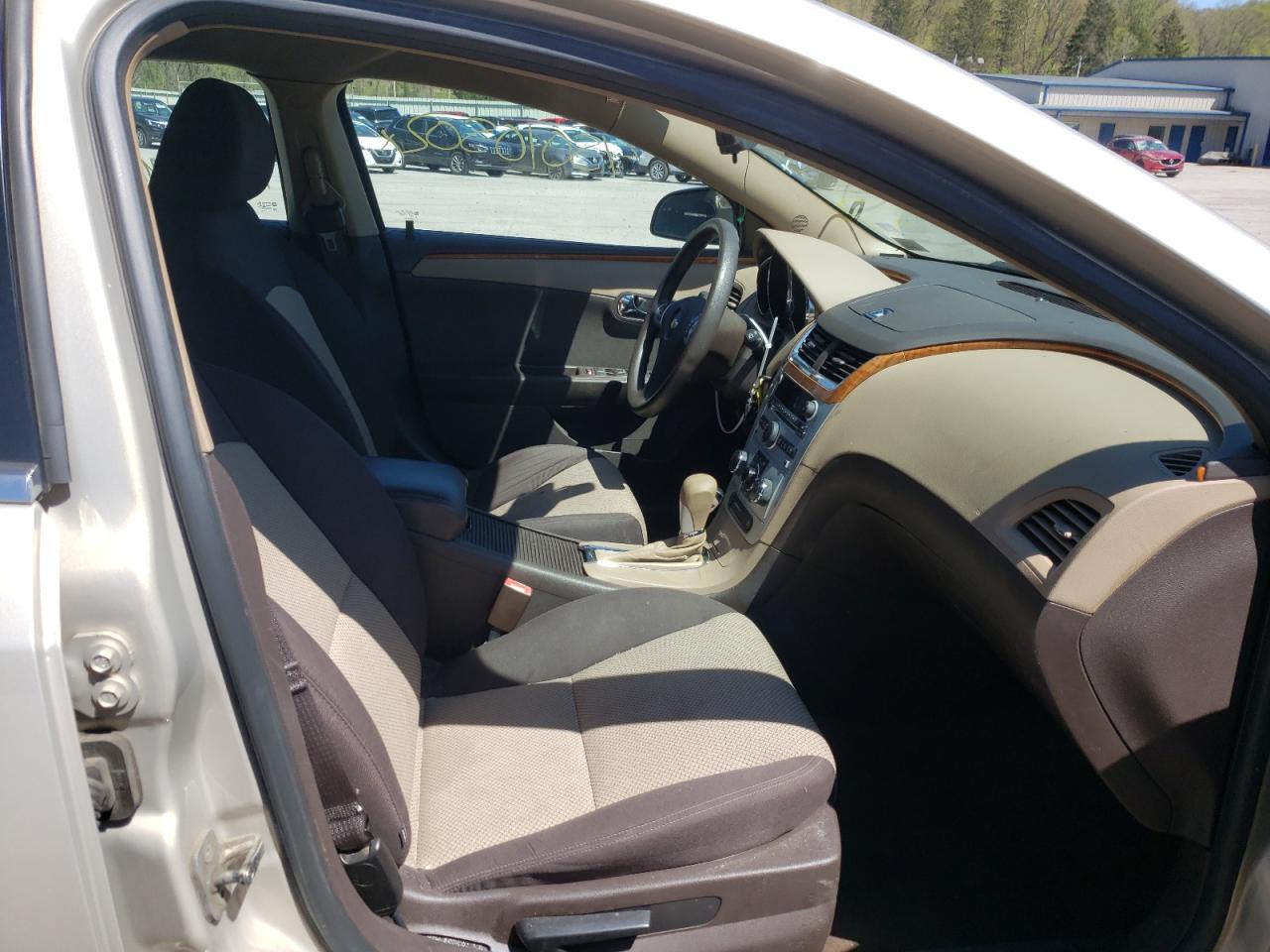 Photo 5 from auction – 2012 CHEVROLET MALIBU 1LT with VIN 1G1ZC5E05CF225450